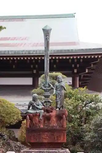 成田山新勝寺の像