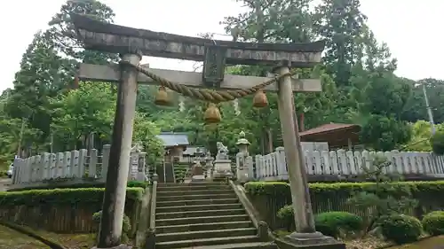 高雄神社の鳥居