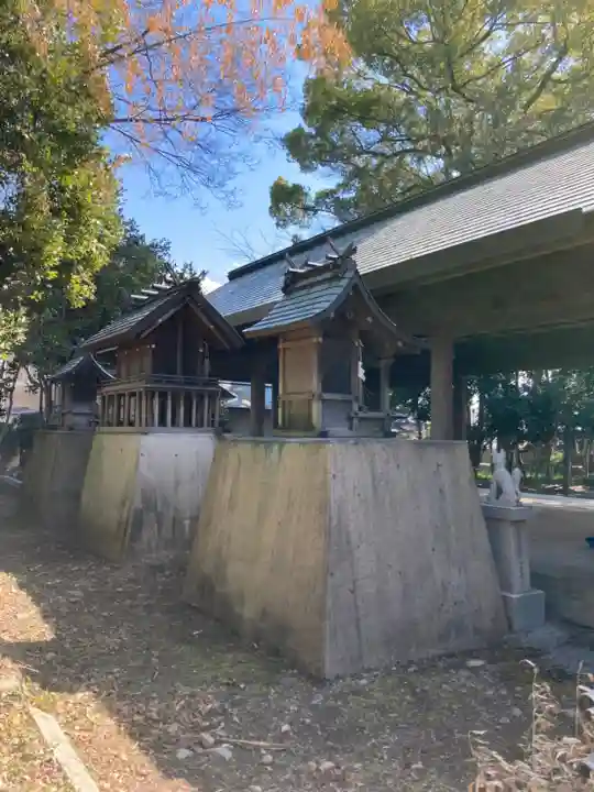 小宅神社の末社・摂社