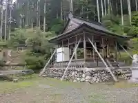 横山神社の{uncategorized: "未分類", other: "その他", undefined: "問題あり", building: "その他建物", grave: "お墓", sacred_gate: "鳥居", guardian: "狛犬", statue: "像", buddha: "仏像", history: "歴史", nature: "自然", garden: "庭園", animal: "動物", pagoda: "塔", temizu: "手水舎", mountain_gate: "山門・神門", sanctuary: "本殿・本堂", subordinate: "末社・摂社", art: "芸術", scenery: "景色", jizo: "地蔵", ema: "絵馬", goshuin: "御朱印", omikuji: "おみくじ", items: "授与品その他", amulet: "お守り", goshuincho: "御朱印帳", eats: "食事", festival: "お祭り", votive_dance: "神楽", shichigosan: "七五三参", wedding: "結婚式", experience: "体験その他", initially: "初詣", around: "周辺", anti_infection: "感染症対策"}