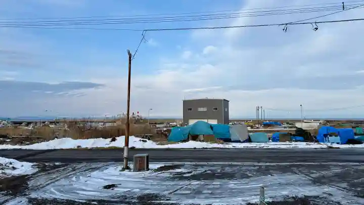 東野浜神社の{uncategorized: "未分類", other: "その他", undefined: "問題あり", building: "その他建物", grave: "お墓", sacred_gate: "鳥居", guardian: "狛犬", statue: "像", buddha: "仏像", history: "歴史", nature: "自然", garden: "庭園", animal: "動物", pagoda: "塔", temizu: "手水舎", mountain_gate: "山門・神門", sanctuary: "本殿・本堂", subordinate: "末社・摂社", art: "芸術", scenery: "景色", jizo: "地蔵", ema: "絵馬", goshuin: "御朱印", omikuji: "おみくじ", items: "授与品その他", amulet: "お守り", goshuincho: "御朱印帳", eats: "食事", festival: "お祭り", votive_dance: "神楽", shichigosan: "七五三参", wedding: "結婚式", experience: "体験その他", initially: "初詣", around: "周辺", anti_infection: "感染症対策"}