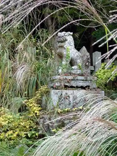 大豊神社の狛犬