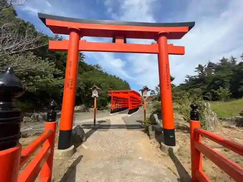 高山稲荷神社の鳥居