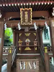 築土神社の末社