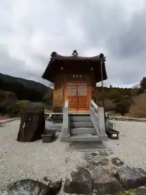 橋本院の{uncategorized: "未分類", other: "その他", undefined: "問題あり", building: "その他建物", grave: "お墓", sacred_gate: "鳥居", guardian: "狛犬", statue: "像", buddha: "仏像", history: "歴史", nature: "自然", garden: "庭園", animal: "動物", pagoda: "塔", temizu: "手水舎", mountain_gate: "山門・神門", sanctuary: "本殿・本堂", subordinate: "末社・摂社", art: "芸術", scenery: "景色", jizo: "地蔵", ema: "絵馬", goshuin: "御朱印", omikuji: "おみくじ", items: "授与品その他", amulet: "お守り", goshuincho: "御朱印帳", eats: "食事", festival: "お祭り", votive_dance: "神楽", shichigosan: "七五三参", wedding: "結婚式", experience: "体験その他", initially: "初詣", around: "周辺", anti_infection: "感染症対策"}