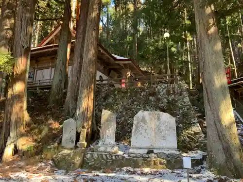 古殿八幡神社の本殿・本堂