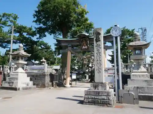  放生津八幡宮の建物その他