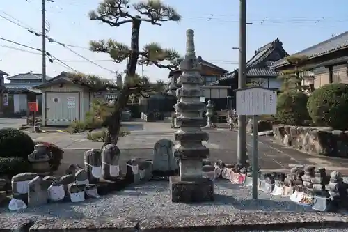 駕輿丁地蔵堂(滋賀県)