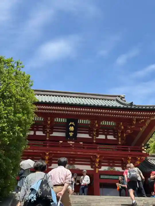 鶴岡八幡宮の{uncategorized: "未分類", other: "その他", undefined: "問題あり", building: "その他建物", grave: "お墓", sacred_gate: "鳥居", guardian: "狛犬", statue: "像", buddha: "仏像", history: "歴史", nature: "自然", garden: "庭園", animal: "動物", pagoda: "塔", temizu: "手水舎", mountain_gate: "山門・神門", sanctuary: "本殿・本堂", subordinate: "末社・摂社", art: "芸術", scenery: "景色", jizo: "地蔵", ema: "絵馬", goshuin: "御朱印", omikuji: "おみくじ", items: "授与品その他", amulet: "お守り", goshuincho: "御朱印帳", eats: "食事", festival: "お祭り", votive_dance: "神楽", shichigosan: "七五三参", wedding: "結婚式", experience: "体験その他", initially: "初詣", around: "周辺", anti_infection: "感染症対策"}