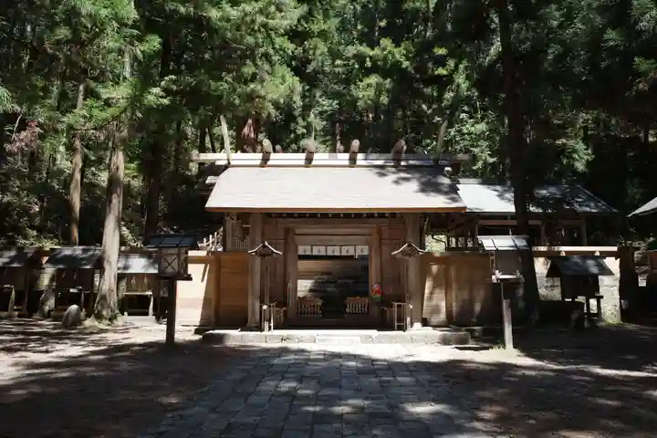 仁科神明宮の本殿・本堂