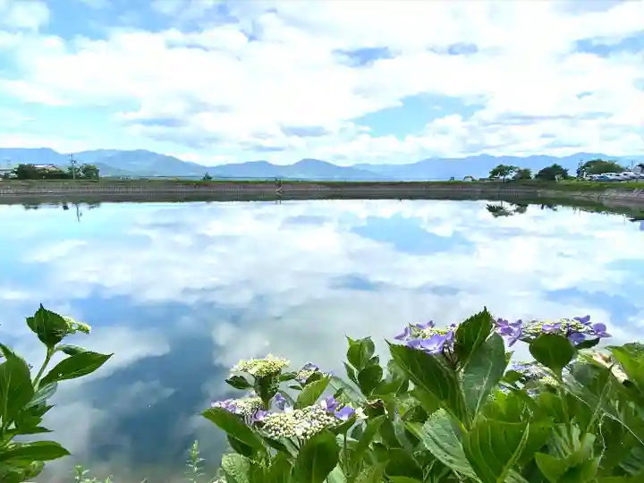 塩野神社の景色
