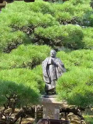 本昌寺の像