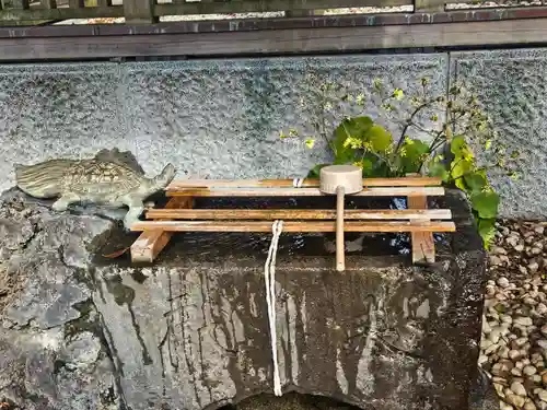 武州与野天祖神社の手水舎