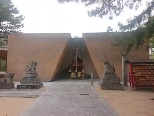 鳥飼八幡宮の本殿