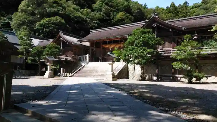 美保神社の本殿・本堂