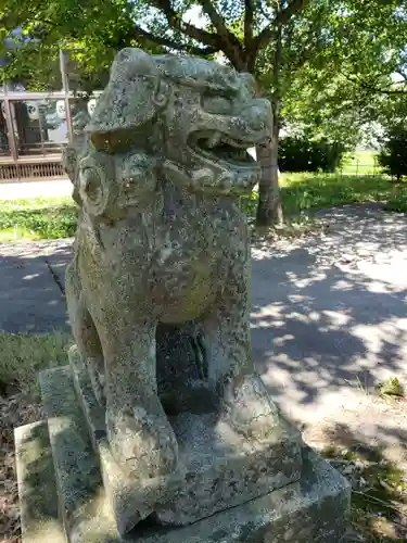 小勢護国神社の狛犬