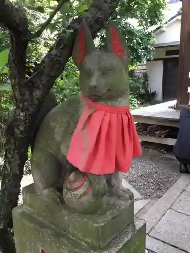 四谷於岩稲荷田宮神社の狛犬