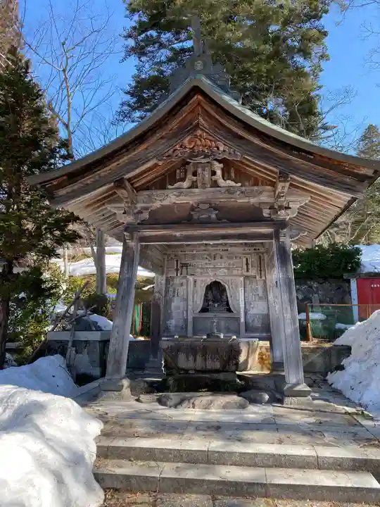 円蔵寺の手水舎