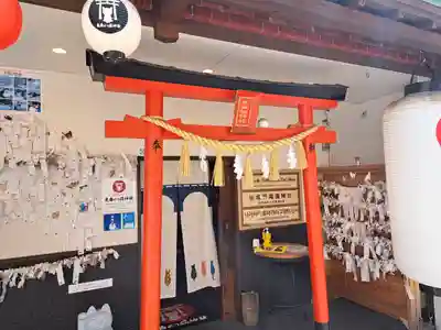 長崎尾曲がり猫神社の鳥居