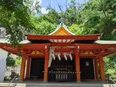 雷神社の本殿