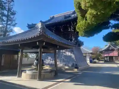 中山寺の{uncategorized: "未分類", other: "その他", undefined: "問題あり", building: "その他建物", grave: "お墓", sacred_gate: "鳥居", guardian: "狛犬", statue: "像", buddha: "仏像", history: "歴史", nature: "自然", garden: "庭園", animal: "動物", pagoda: "塔", temizu: "手水舎", mountain_gate: "山門・神門", sanctuary: "本殿・本堂", subordinate: "末社・摂社", art: "芸術", scenery: "景色", jizo: "地蔵", ema: "絵馬", goshuin: "御朱印", omikuji: "おみくじ", items: "授与品その他", amulet: "お守り", goshuincho: "御朱印帳", eats: "食事", festival: "お祭り", votive_dance: "神楽", shichigosan: "七五三参", wedding: "結婚式", experience: "体験その他", initially: "初詣", around: "周辺", anti_infection: "感染症対策"}
