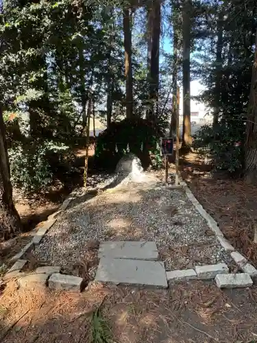 下野 星宮神社の{uncategorized: "未分類", other: "その他", undefined: "問題あり", building: "その他建物", grave: "お墓", sacred_gate: "鳥居", guardian: "狛犬", statue: "像", buddha: "仏像", history: "歴史", nature: "自然", garden: "庭園", animal: "動物", pagoda: "塔", temizu: "手水舎", mountain_gate: "山門・神門", sanctuary: "本殿・本堂", subordinate: "末社・摂社", art: "芸術", scenery: "景色", jizo: "地蔵", ema: "絵馬", goshuin: "御朱印", omikuji: "おみくじ", items: "授与品その他", amulet: "お守り", goshuincho: "御朱印帳", eats: "食事", festival: "お祭り", votive_dance: "神楽", shichigosan: "七五三参", wedding: "結婚式", experience: "体験その他", initially: "初詣", around: "周辺", anti_infection: "感染症対策"}