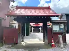 覺照寺の山門