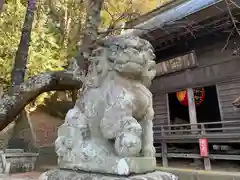 河口浅間神社の狛犬