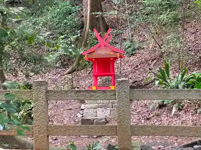 枚岡神社の末社・摂社