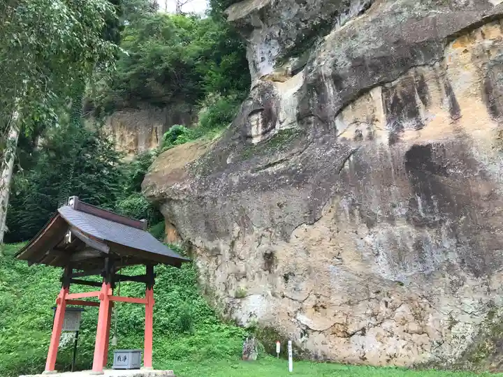 達谷西光寺(岩手県)