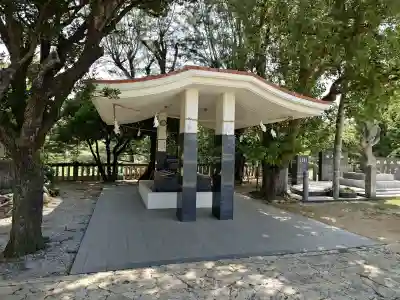 沖縄県護国神社の{uncategorized: "未分類", other: "その他", undefined: "問題あり", building: "その他建物", grave: "お墓", sacred_gate: "鳥居", guardian: "狛犬", statue: "像", buddha: "仏像", history: "歴史", nature: "自然", garden: "庭園", animal: "動物", pagoda: "塔", temizu: "手水舎", mountain_gate: "山門・神門", sanctuary: "本殿・本堂", subordinate: "末社・摂社", art: "芸術", scenery: "景色", jizo: "地蔵", ema: "絵馬", goshuin: "御朱印", omikuji: "おみくじ", items: "授与品その他", amulet: "お守り", goshuincho: "御朱印帳", eats: "食事", festival: "お祭り", votive_dance: "神楽", shichigosan: "七五三参", wedding: "結婚式", experience: "体験その他", initially: "初詣", around: "周辺", anti_infection: "感染症対策"}
