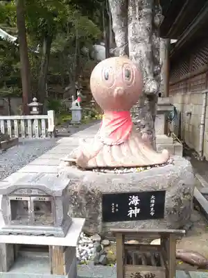 由加山 由加神社本宮の末社・摂社