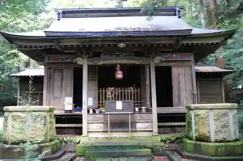 静神社の本殿