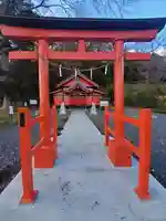 三崎稲荷神社の鳥居