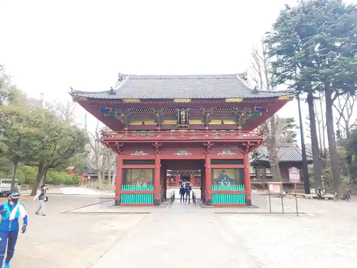 根津神社の山門・神門