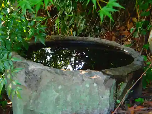 喪山天神社の手水