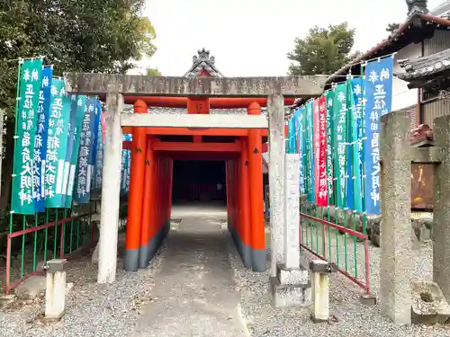 神明社の末社・摂社