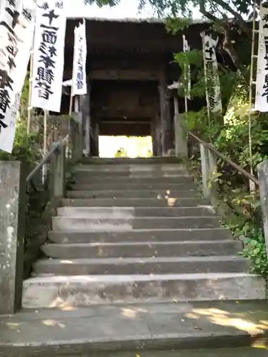 杉本寺の山門