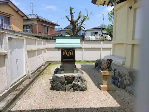 修理若御子社の末社・摂社