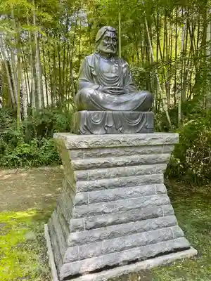 建長寺 半僧坊の像