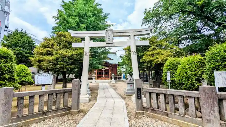 十二所神社の鳥居