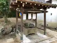 佐紀神社(西畑)の手水舎