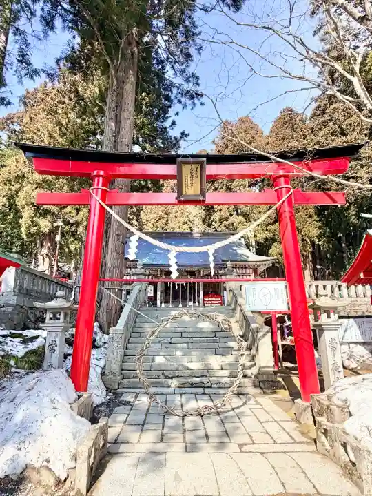 志和稲荷神社の{uncategorized: "未分類", other: "その他", undefined: "問題あり", building: "その他建物", grave: "お墓", sacred_gate: "鳥居", guardian: "狛犬", statue: "像", buddha: "仏像", history: "歴史", nature: "自然", garden: "庭園", animal: "動物", pagoda: "塔", temizu: "手水舎", mountain_gate: "山門・神門", sanctuary: "本殿・本堂", subordinate: "末社・摂社", art: "芸術", scenery: "景色", jizo: "地蔵", ema: "絵馬", goshuin: "御朱印", omikuji: "おみくじ", items: "授与品その他", amulet: "お守り", goshuincho: "御朱印帳", eats: "食事", festival: "お祭り", votive_dance: "神楽", shichigosan: "七五三参", wedding: "結婚式", experience: "体験その他", initially: "初詣", around: "周辺", anti_infection: "感染症対策"}