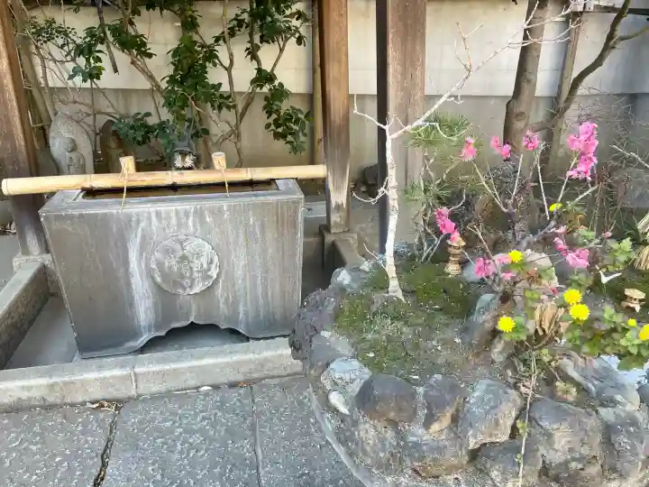 成就院の{uncategorized: "未分類", other: "その他", undefined: "問題あり", building: "その他建物", grave: "お墓", sacred_gate: "鳥居", guardian: "狛犬", statue: "像", buddha: "仏像", history: "歴史", nature: "自然", garden: "庭園", animal: "動物", pagoda: "塔", temizu: "手水舎", mountain_gate: "山門・神門", sanctuary: "本殿・本堂", subordinate: "末社・摂社", art: "芸術", scenery: "景色", jizo: "地蔵", ema: "絵馬", goshuin: "御朱印", omikuji: "おみくじ", items: "授与品その他", amulet: "お守り", goshuincho: "御朱印帳", eats: "食事", festival: "お祭り", votive_dance: "神楽", shichigosan: "七五三参", wedding: "結婚式", experience: "体験その他", initially: "初詣", around: "周辺", anti_infection: "感染症対策"}