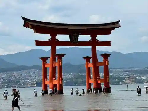 厳島神社(広島県)