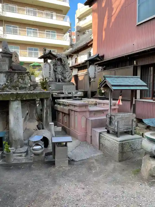 三本松不動院の本殿・本堂