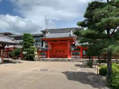 蓮華王院(三十三間堂)の山門・神門