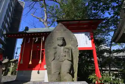 愛宕神社の像