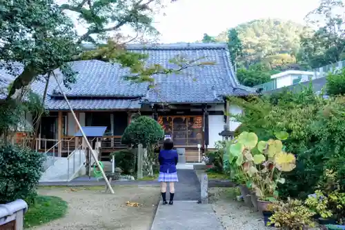 友円寺の本殿・本堂