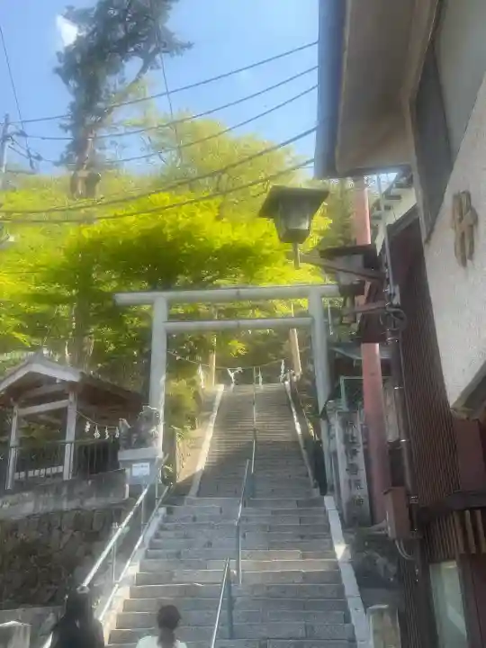 伊香保神社の{uncategorized: "未分類", other: "その他", undefined: "問題あり", building: "その他建物", grave: "お墓", sacred_gate: "鳥居", guardian: "狛犬", statue: "像", buddha: "仏像", history: "歴史", nature: "自然", garden: "庭園", animal: "動物", pagoda: "塔", temizu: "手水舎", mountain_gate: "山門・神門", sanctuary: "本殿・本堂", subordinate: "末社・摂社", art: "芸術", scenery: "景色", jizo: "地蔵", ema: "絵馬", goshuin: "御朱印", omikuji: "おみくじ", items: "授与品その他", amulet: "お守り", goshuincho: "御朱印帳", eats: "食事", festival: "お祭り", votive_dance: "神楽", shichigosan: "七五三参", wedding: "結婚式", experience: "体験その他", initially: "初詣", around: "周辺", anti_infection: "感染症対策"}